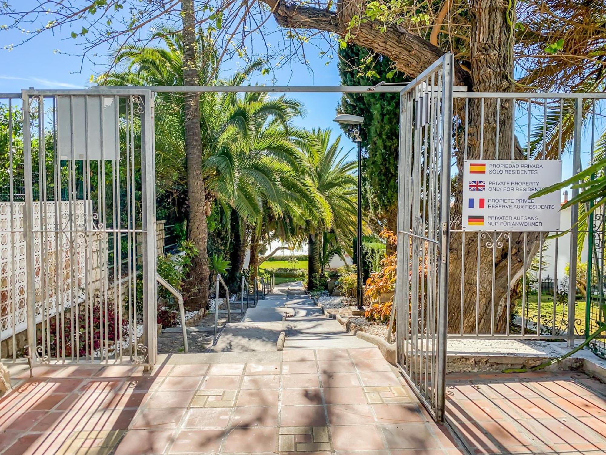Suite Eden Torremolinos Exterior photo